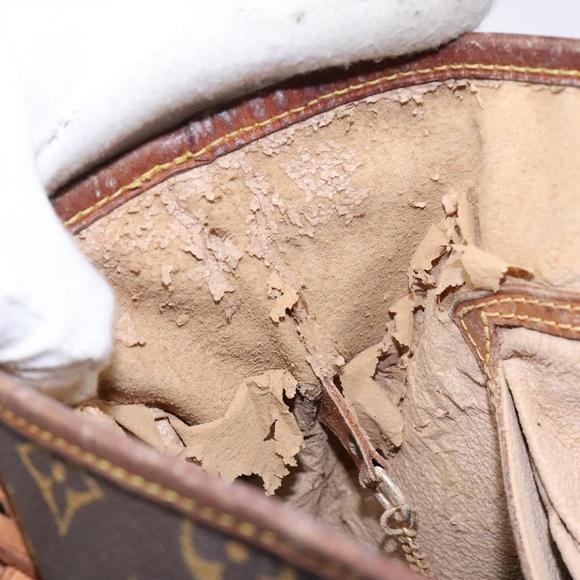 LOUIS VUITTON Monogram Bucket GM Shoulder Bag M42236 LV Auth th6295